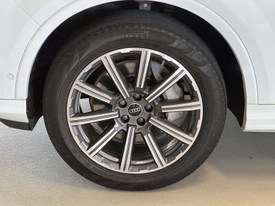 2023 Audi Q7 Premium Plus 45 TFSI quattro Tiptronic