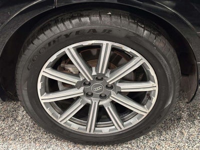 2019 Audi Q7 45 Premium