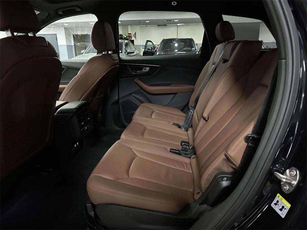 2021 Audi Q7 Premium Plus 45 TFSI quattro Tiptronic