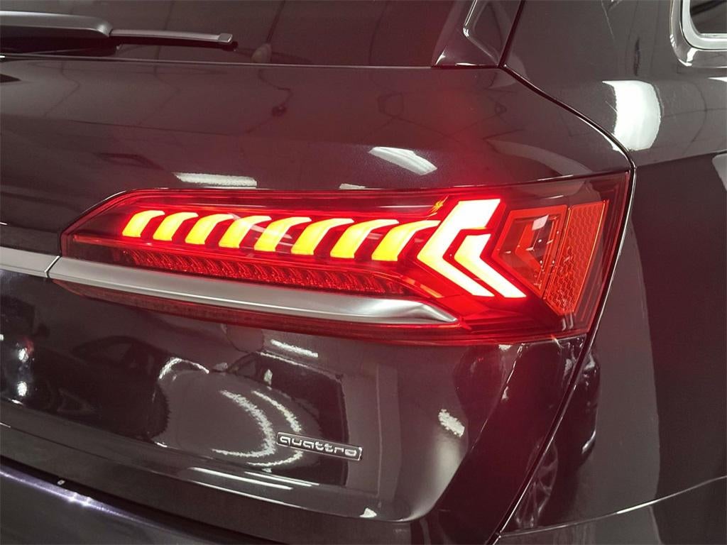 2021 Audi Q7 Premium Plus 45 TFSI quattro Tiptronic