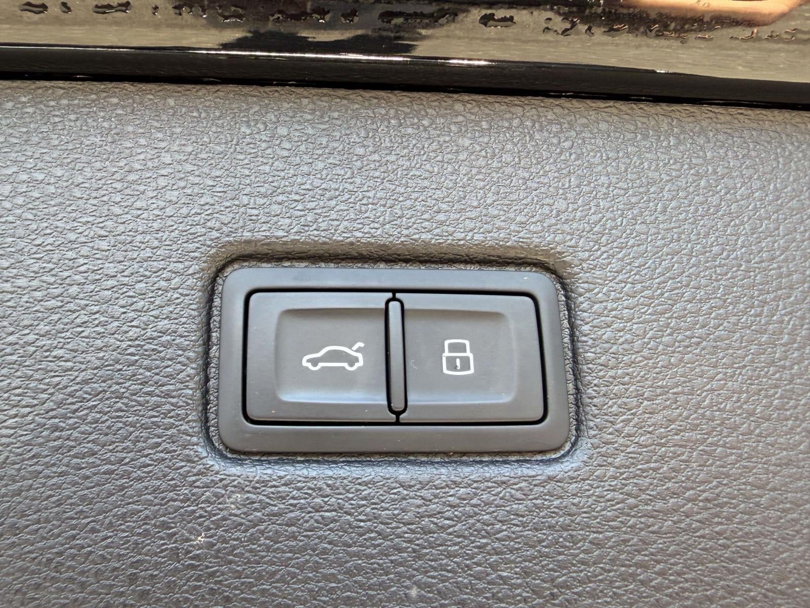 2026 Audi Q7 Premium Plus TFSI quattro tiptronic