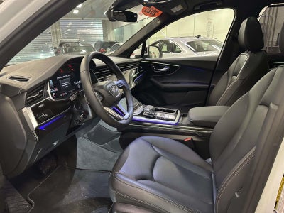 2025 Audi Q7 Premium Plus 55 TFSI quattro Tiptronic