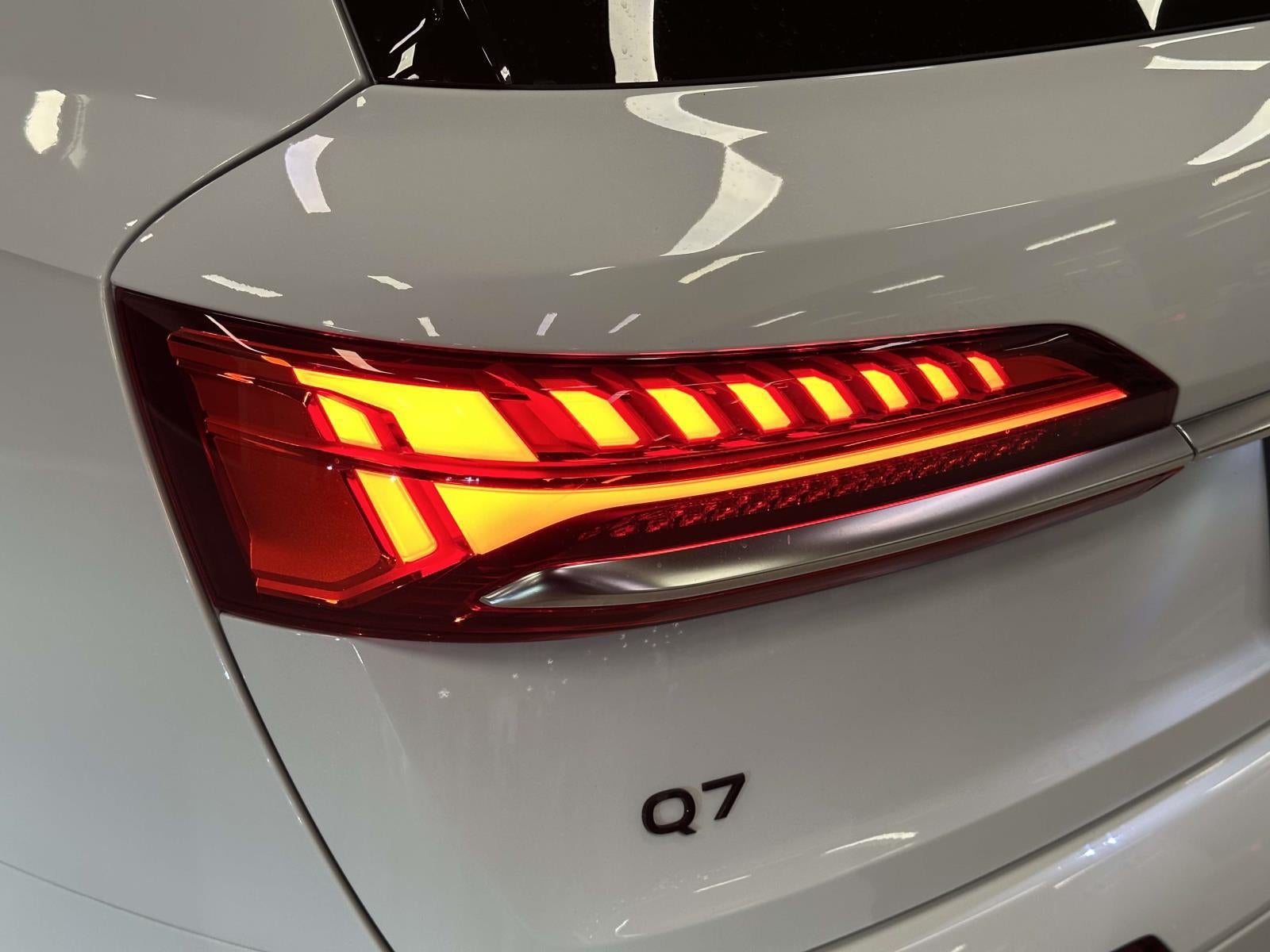 2025 Audi Q7 Premium Plus 55 TFSI quattro Tiptronic