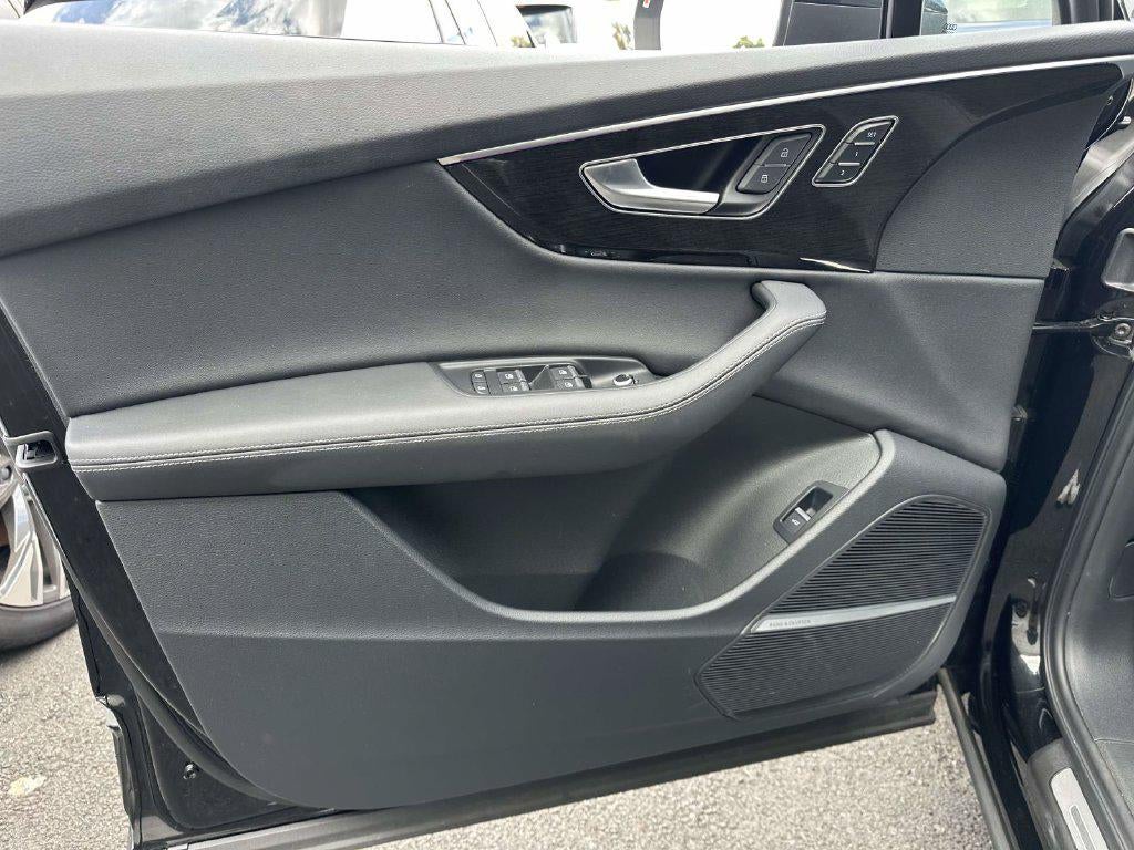 2025 Audi Q7 Premium Plus 55 TFSI quattro Tiptronic