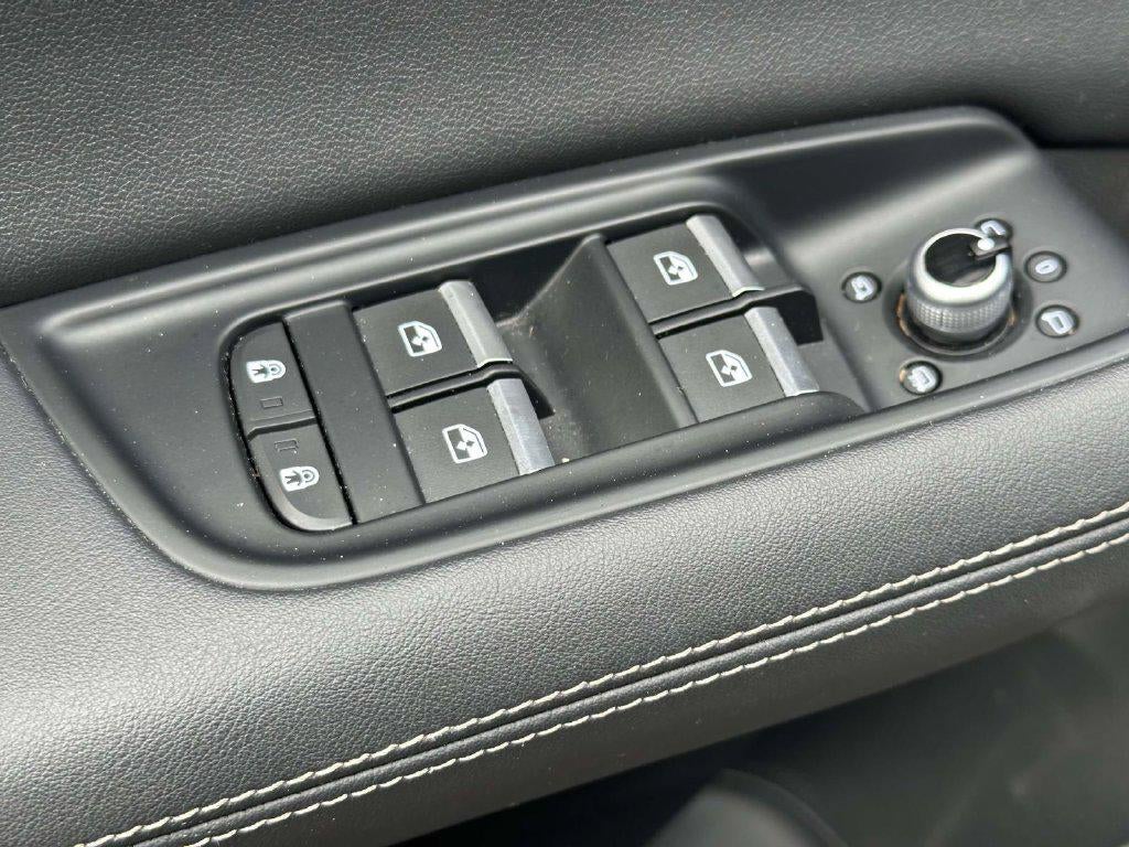 2025 Audi Q7 Premium Plus 55 TFSI quattro Tiptronic