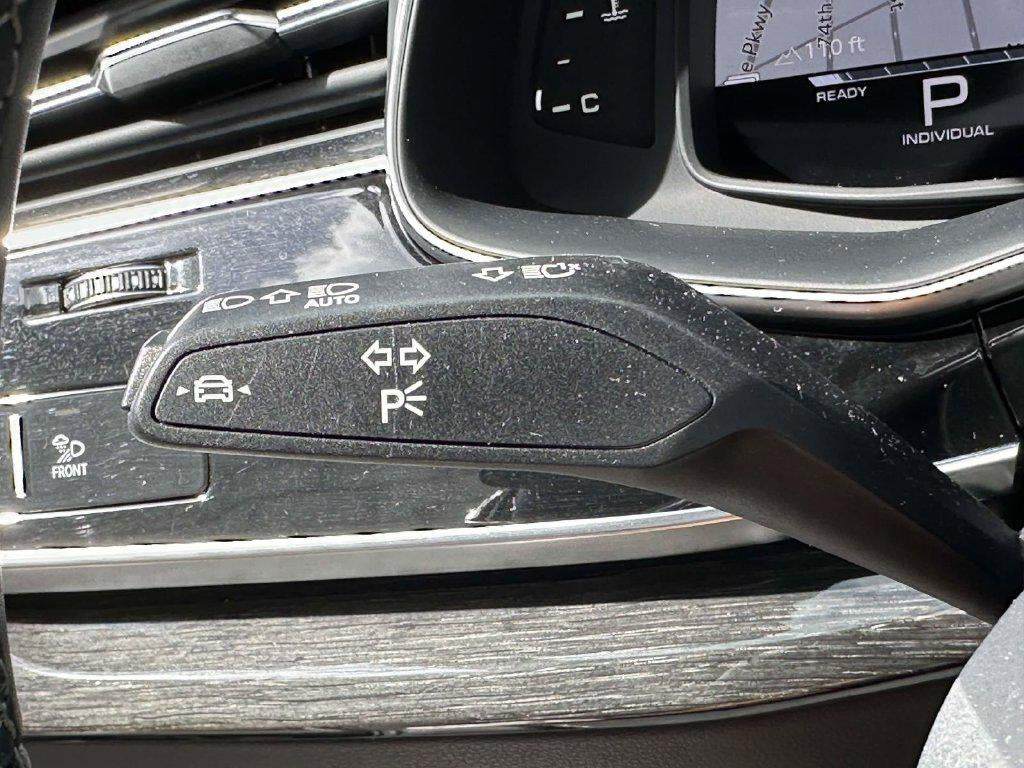 2025 Audi Q7 Premium Plus 55 TFSI quattro Tiptronic