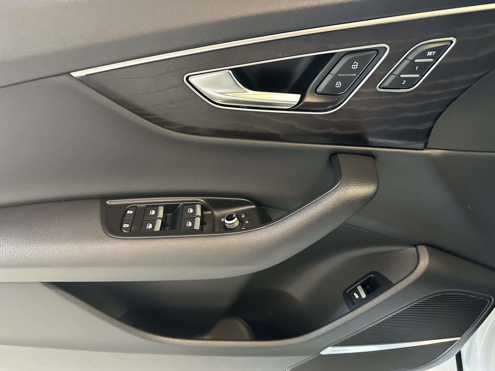 2022 Audi Q7 Premium Plus 55 TFSI quattro Tiptronic