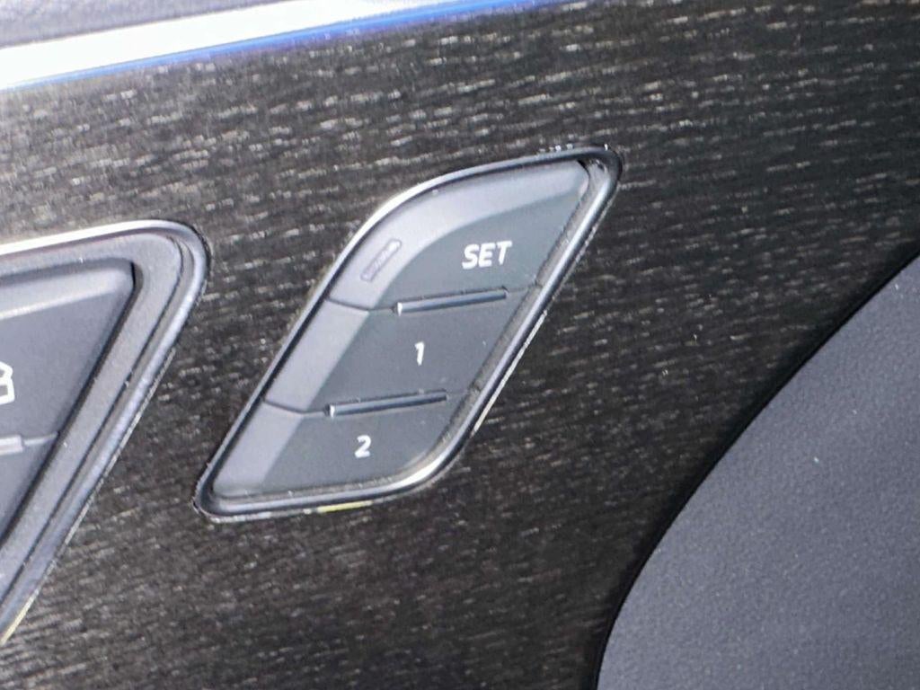 2023 Audi Q7 Premium Plus 55 TFSI quattro Tiptronic