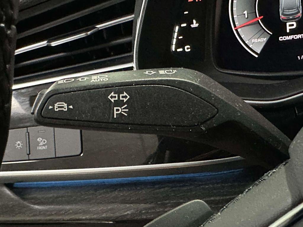 2023 Audi Q7 Premium Plus 55 TFSI quattro Tiptronic
