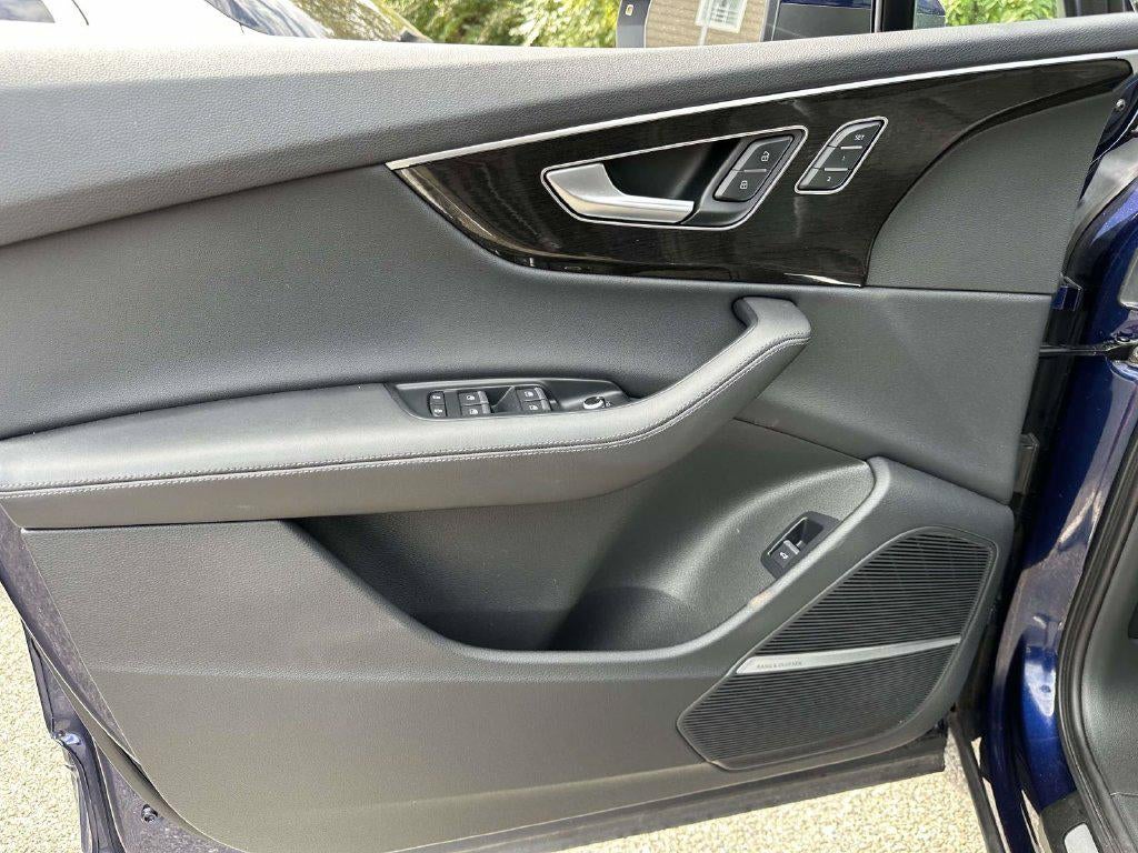 2023 Audi Q7 Premium Plus 55 TFSI quattro Tiptronic