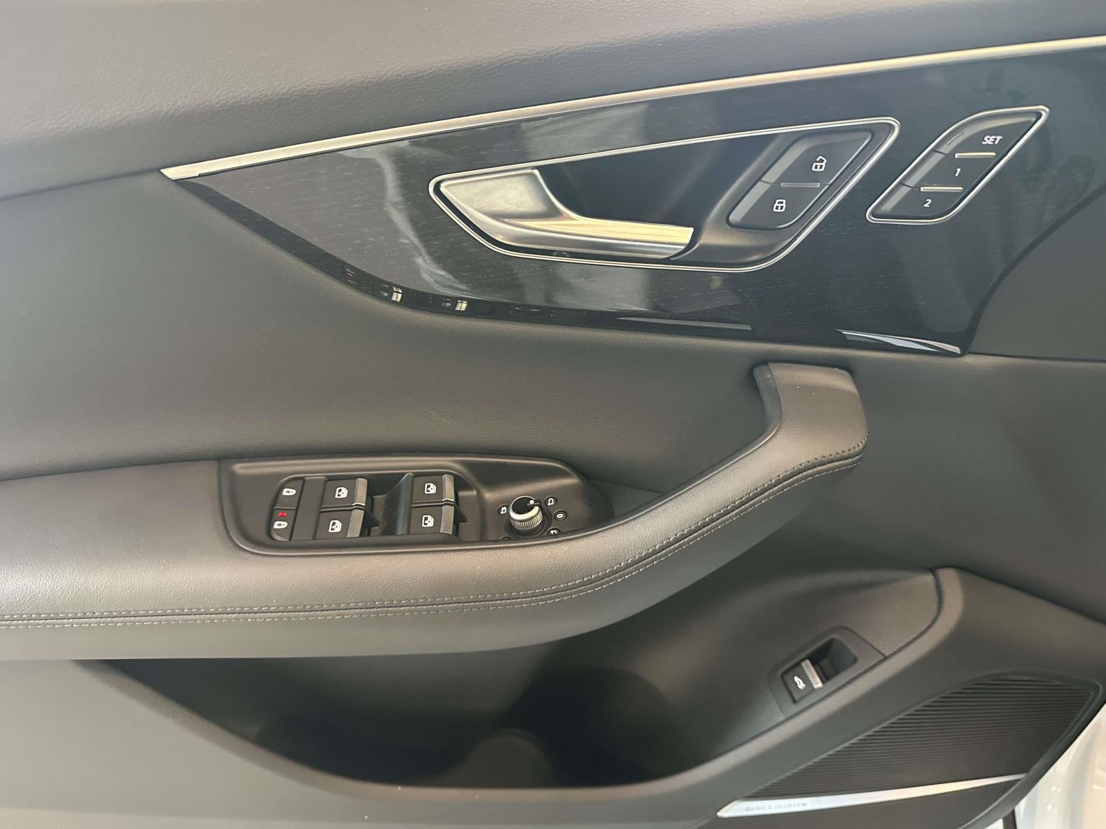 2023 Audi Q7 Premium Plus 55 TFSI quattro Tiptronic