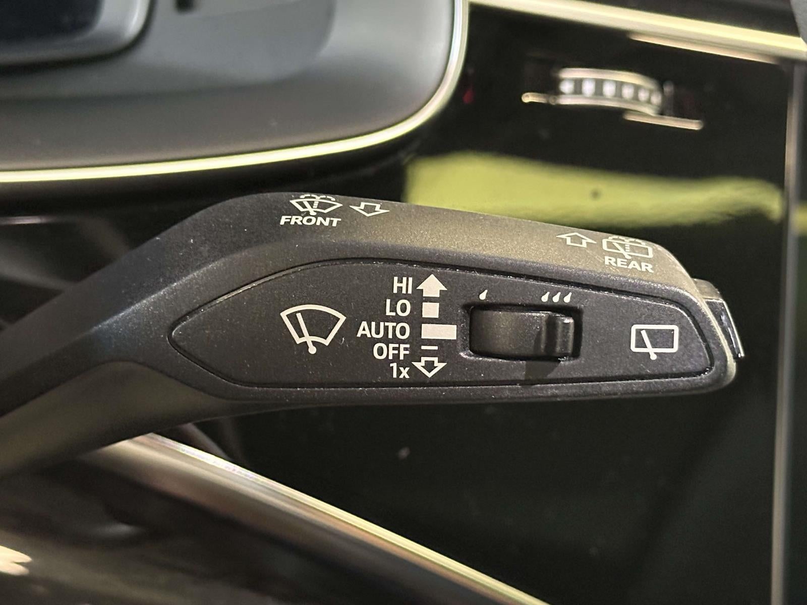 2023 Audi Q7 Premium Plus 55 TFSI quattro Tiptronic