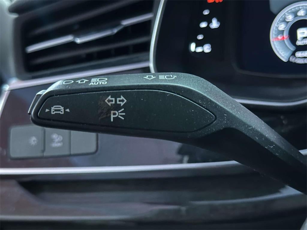 2022 Audi Q7 Premium Plus 55 TFSI quattro Tiptronic