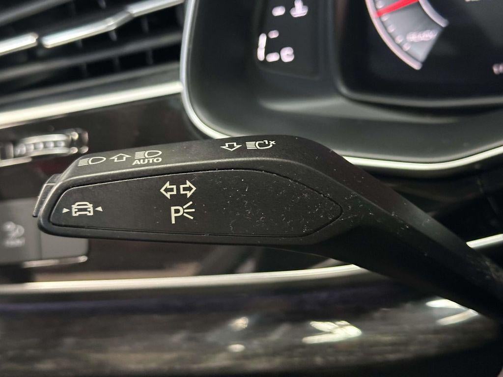 2022 Audi Q7 Premium Plus 55 TFSI quattro Tiptronic