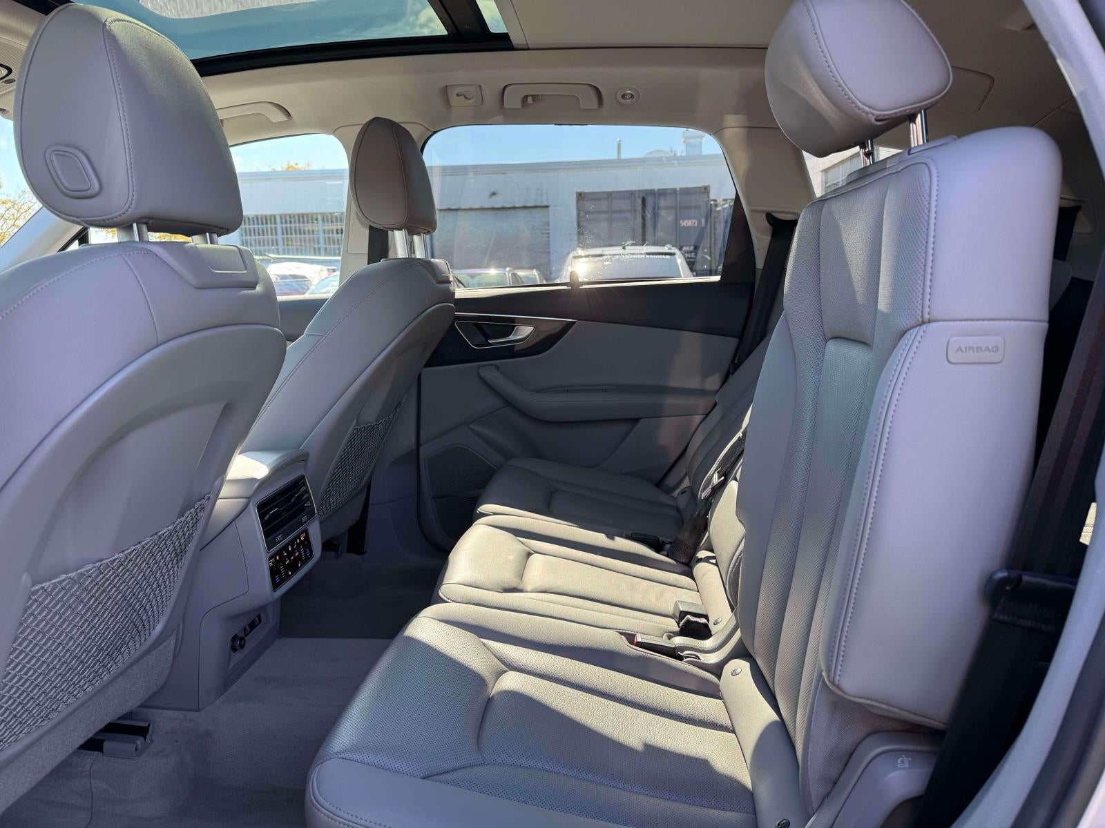 2022 Audi Q7 Premium Plus 55 TFSI quattro Tiptronic