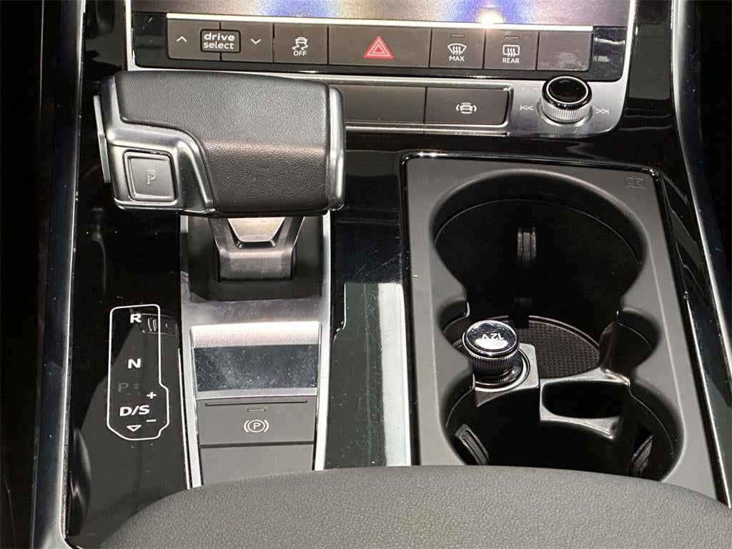 2022 Audi Q7 Premium Plus 55 TFSI quattro Tiptronic