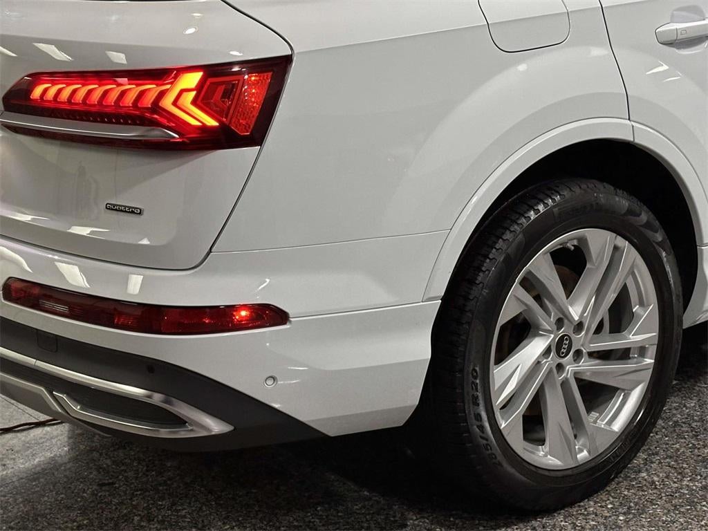 2022 Audi Q7 Premium Plus 55 TFSI quattro Tiptronic