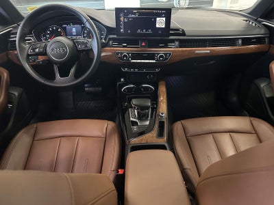 2023 Audi A4 Premium 40 TFSI quattro S tronic
