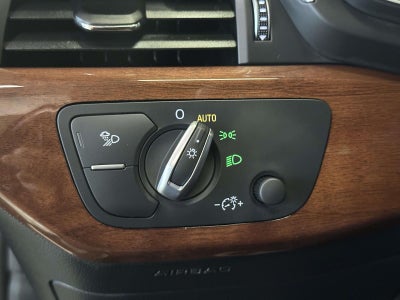 2023 Audi A4 Premium 40 TFSI quattro S tronic