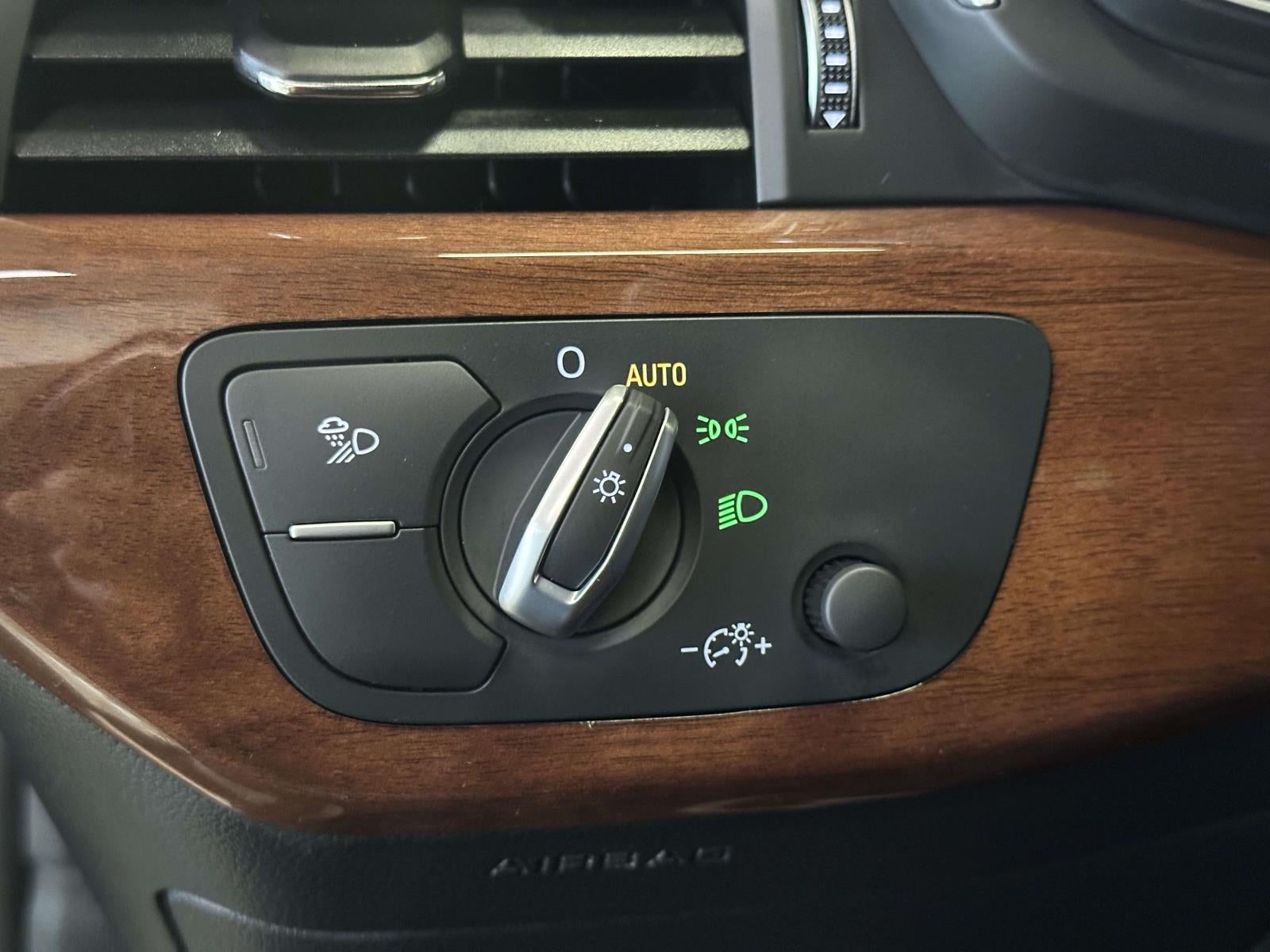 2023 Audi A4 Premium 40 TFSI quattro S tronic