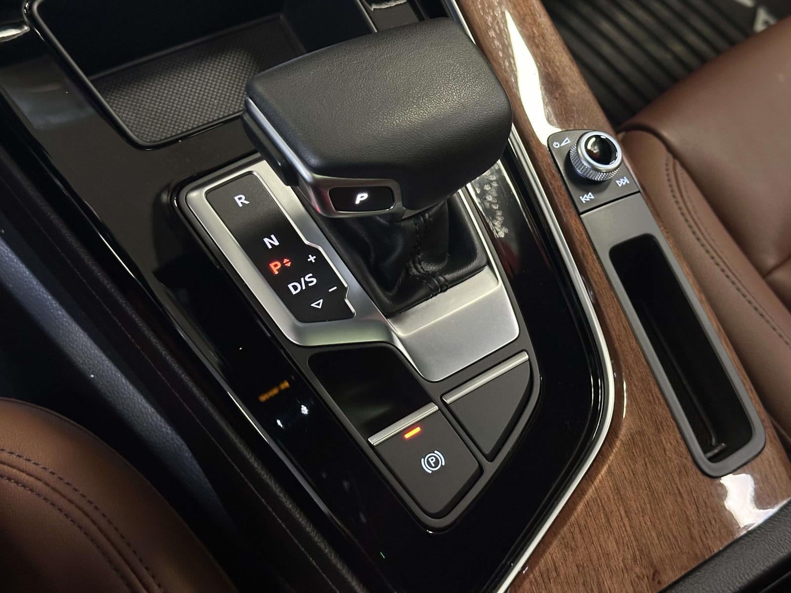 2023 Audi A4 Premium 40 TFSI quattro S tronic