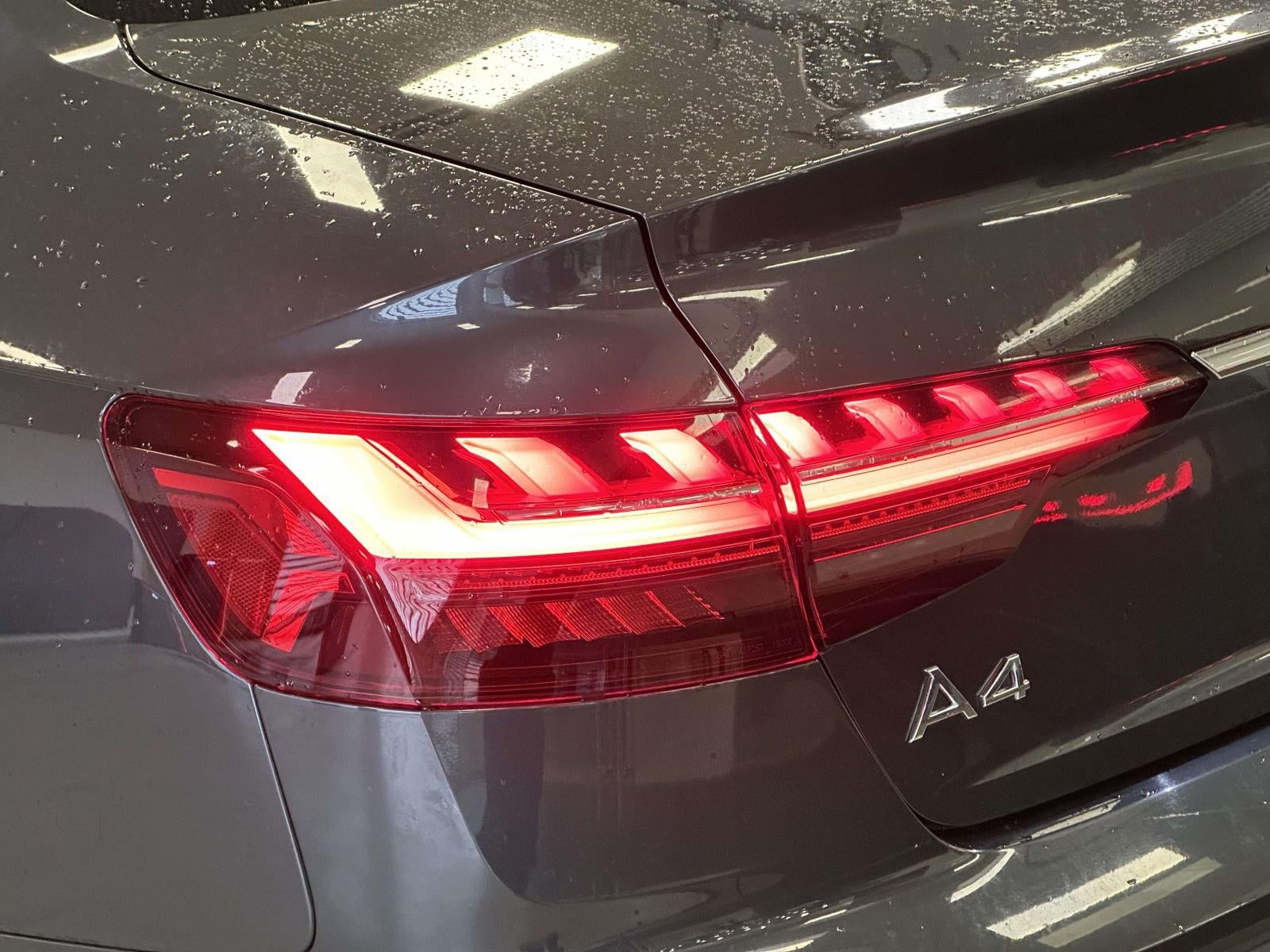 2023 Audi A4 Premium 40 TFSI quattro S tronic