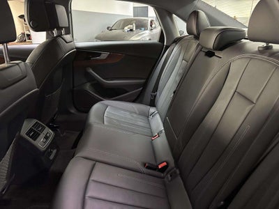 2023 Audi A4 Premium 40 TFSI quattro S tronic