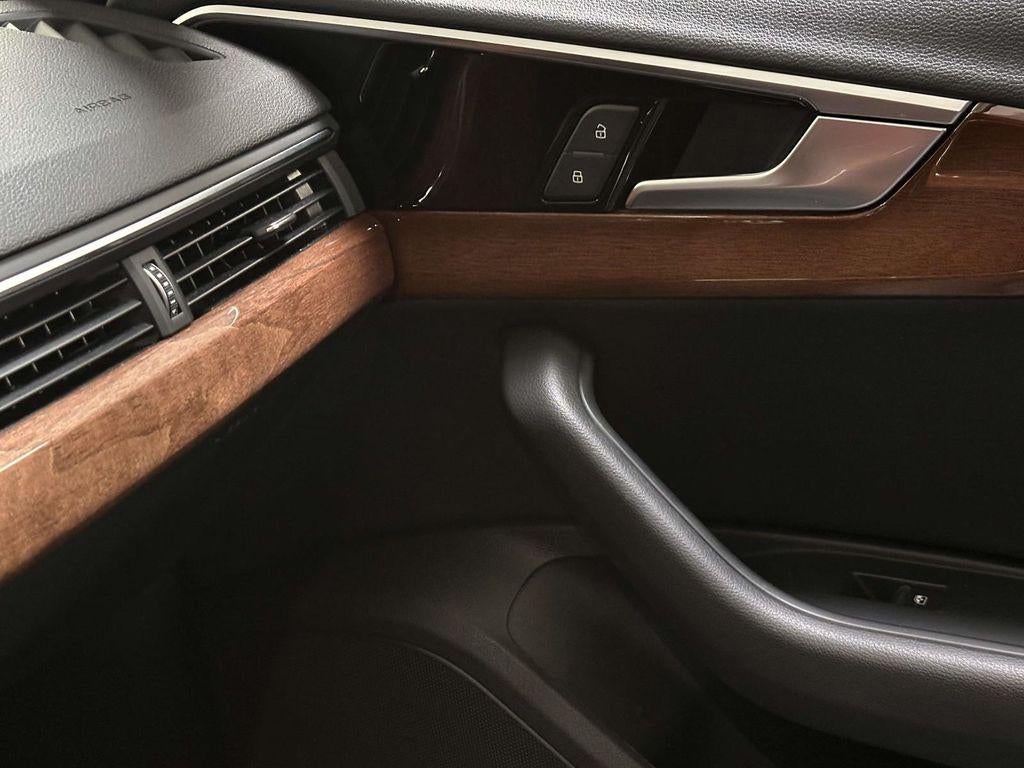 2023 Audi A4 Premium 40 TFSI quattro S tronic