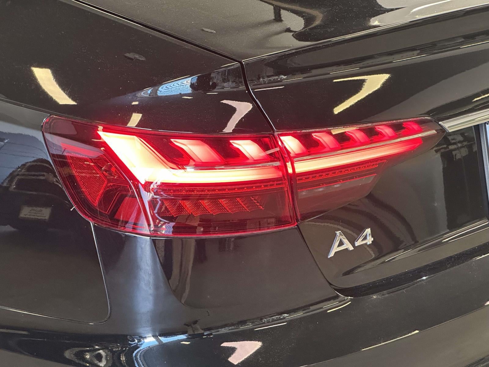 2023 Audi A4 Premium 40 TFSI quattro S tronic
