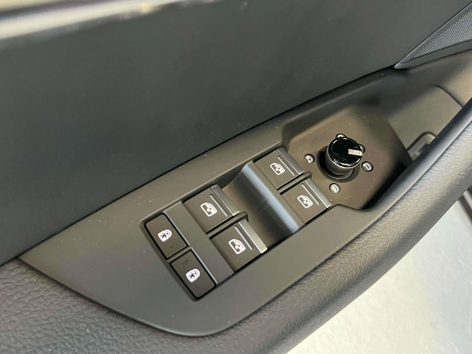 2024 Audi A6 Sedan Premium 45 TFSI quattro S tronic