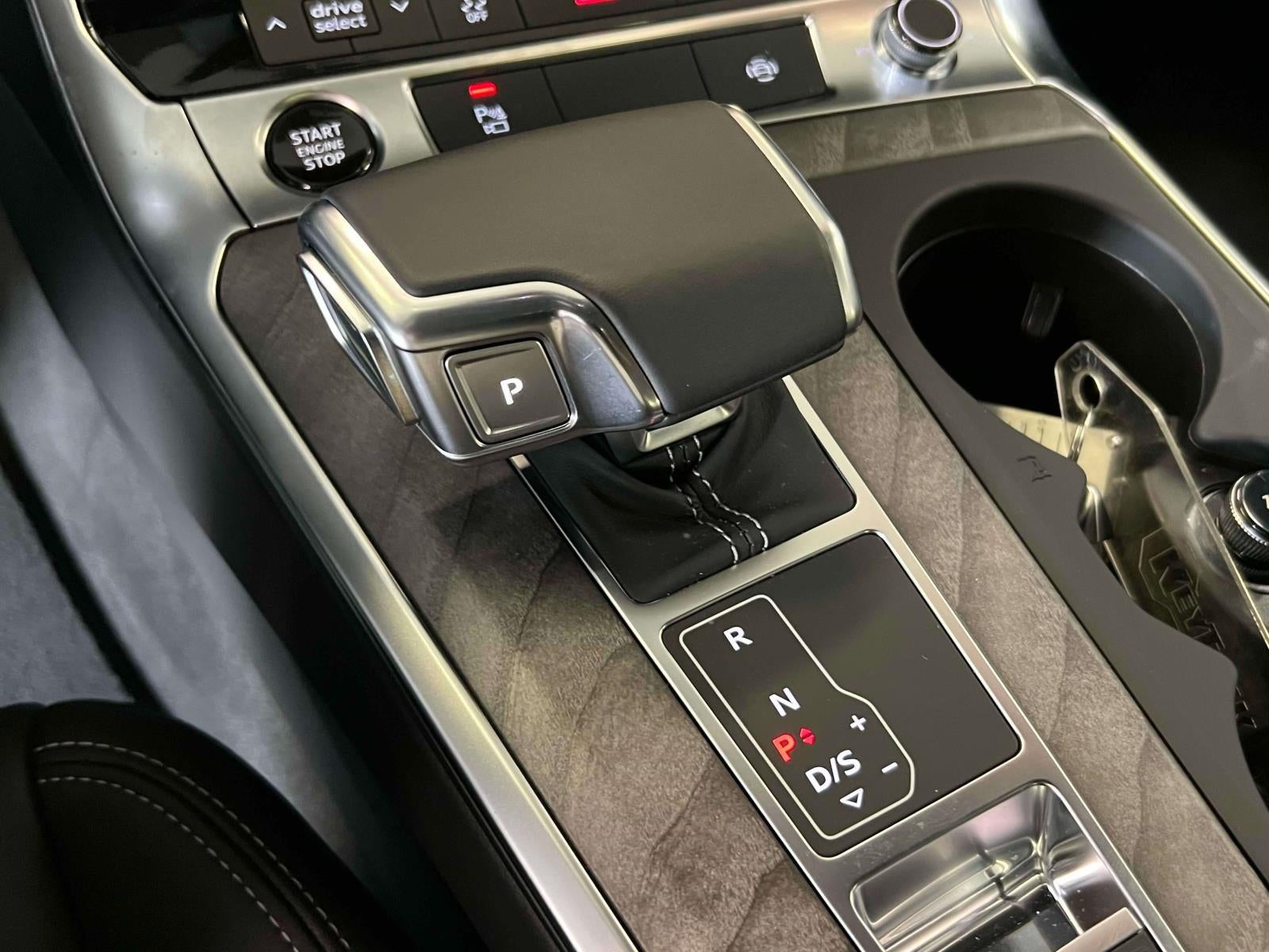 2024 Audi A6 Sedan Premium 45 TFSI quattro S tronic
