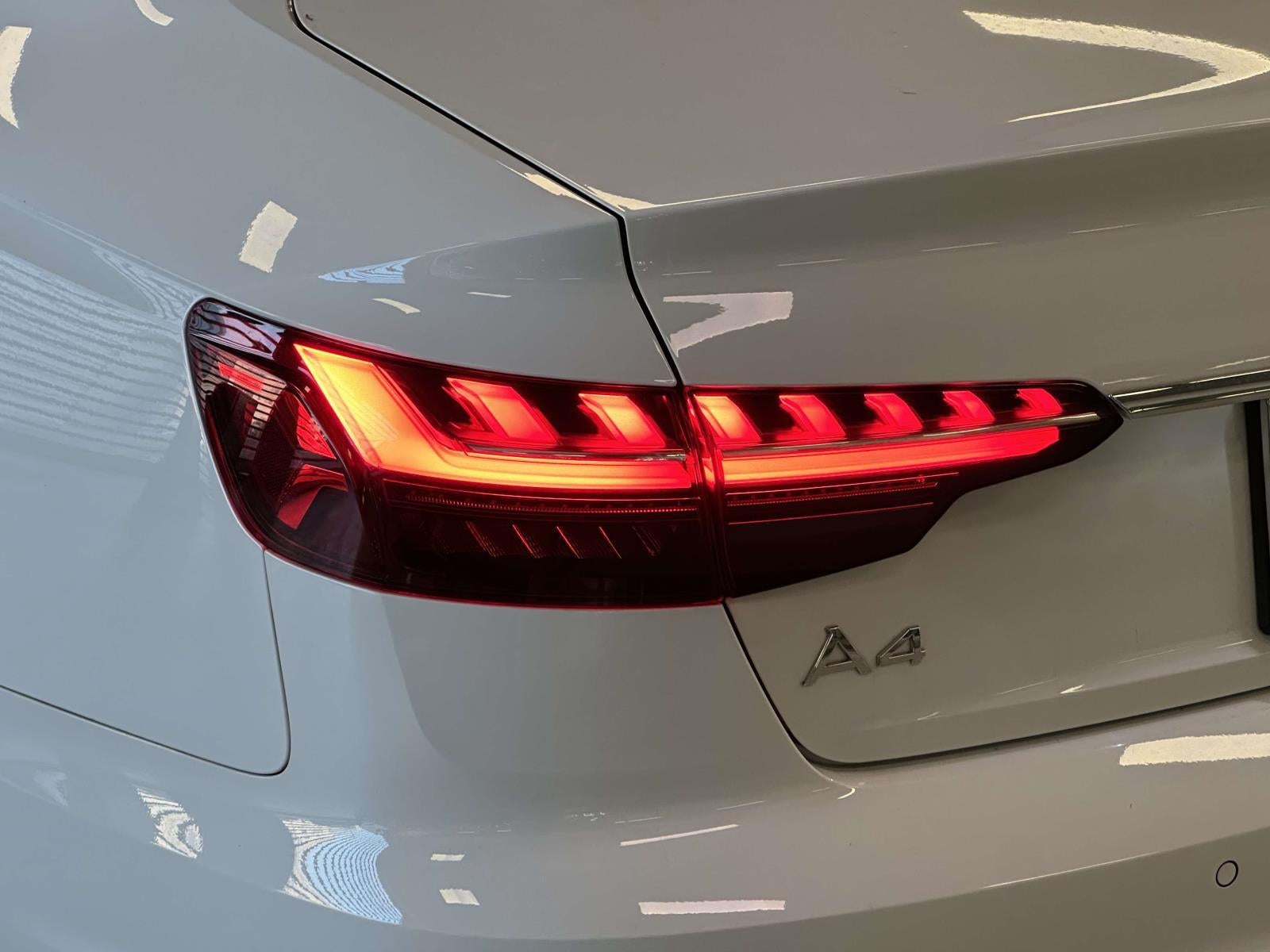 2024 Audi A4 Premium 45 TFSI S line quattro S tronic