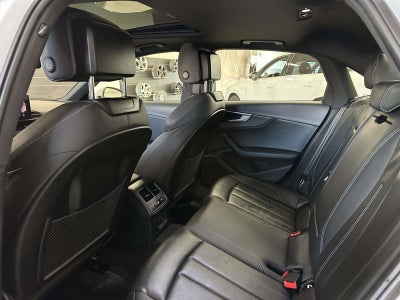 2024 Audi A4 Premium 45 TFSI S line quattro S tronic