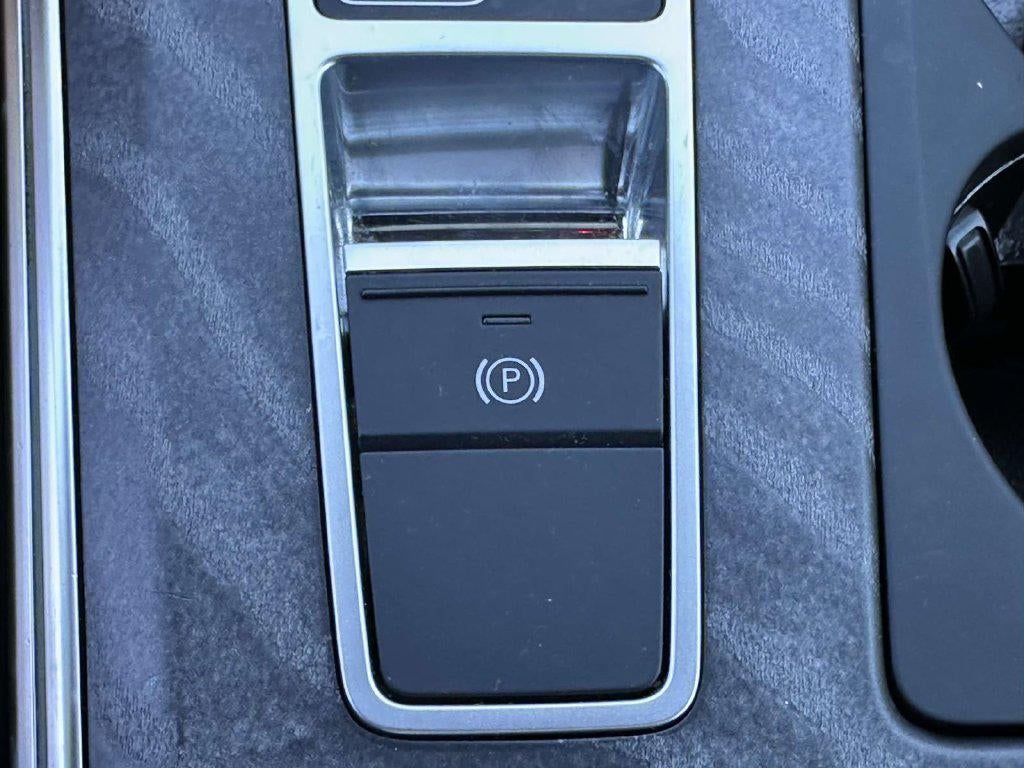 2025 Audi A6 Premium Plus 45 TFSI quattro S tronic