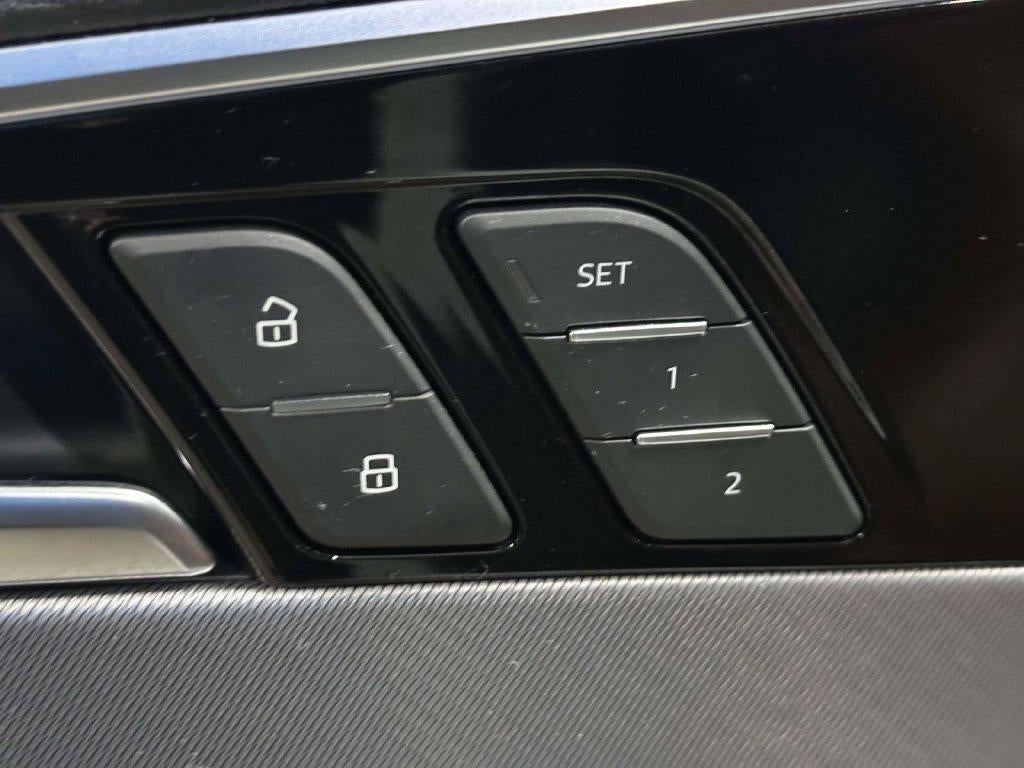 2023 Audi A4 Premium Plus 45 TFSI S line quattro S tronic
