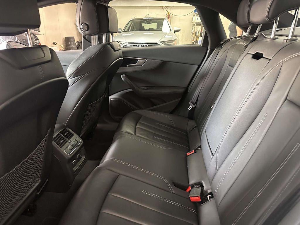 2024 Audi A4 Premium Plus 45 TFSI S line quattro S tronic