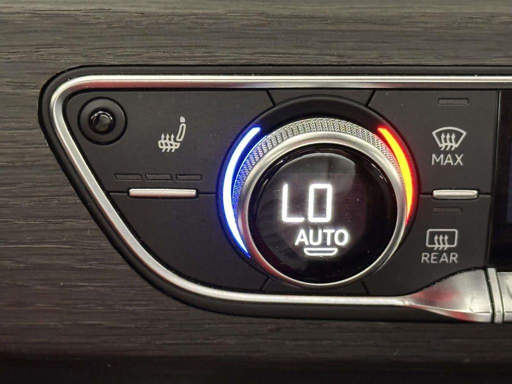 2024 Audi A4 Premium Plus 45 TFSI S line quattro S tronic
