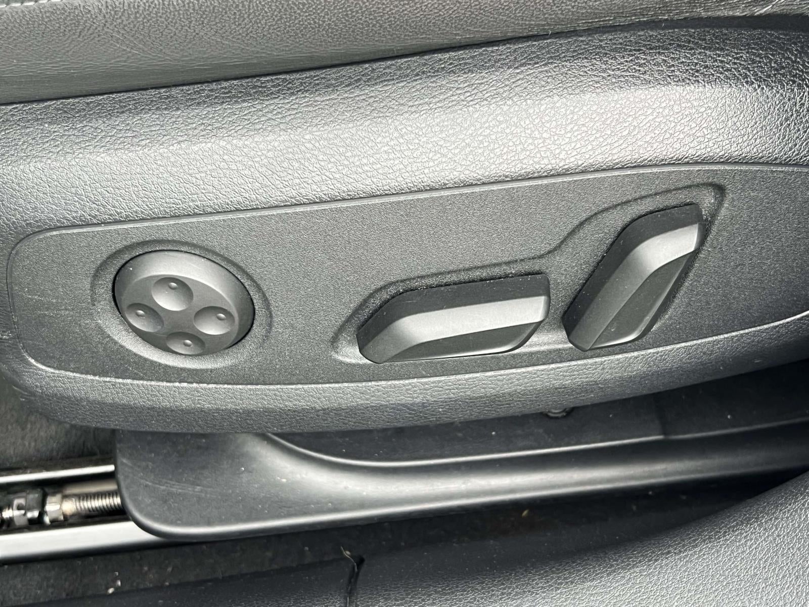 2023 Audi A4 Premium Plus 45 TFSI S line quattro S tronic