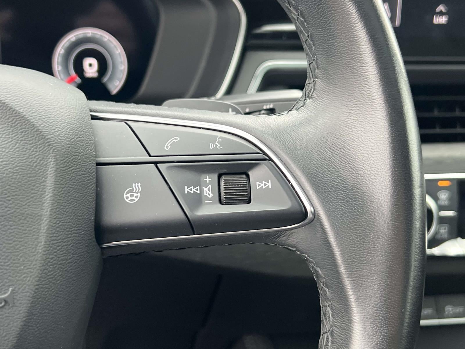 2023 Audi A4 Premium Plus 45 TFSI S line quattro S tronic