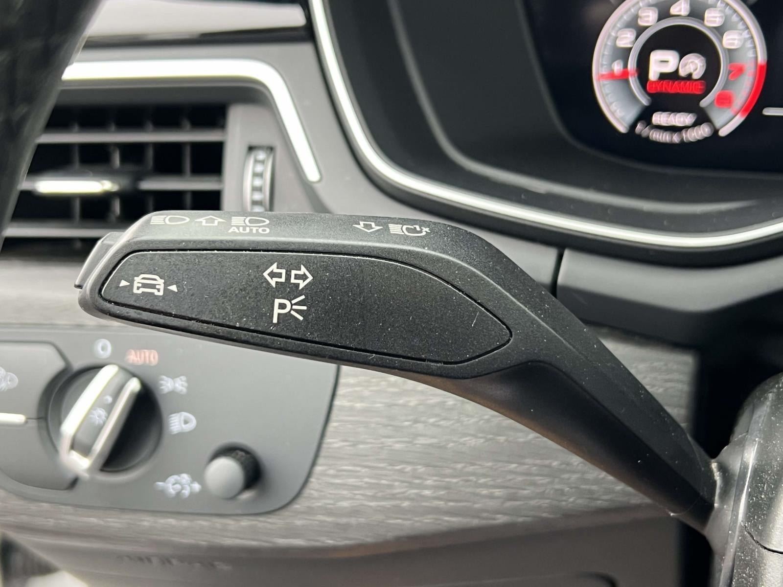 2023 Audi A4 Premium Plus 45 TFSI S line quattro S tronic