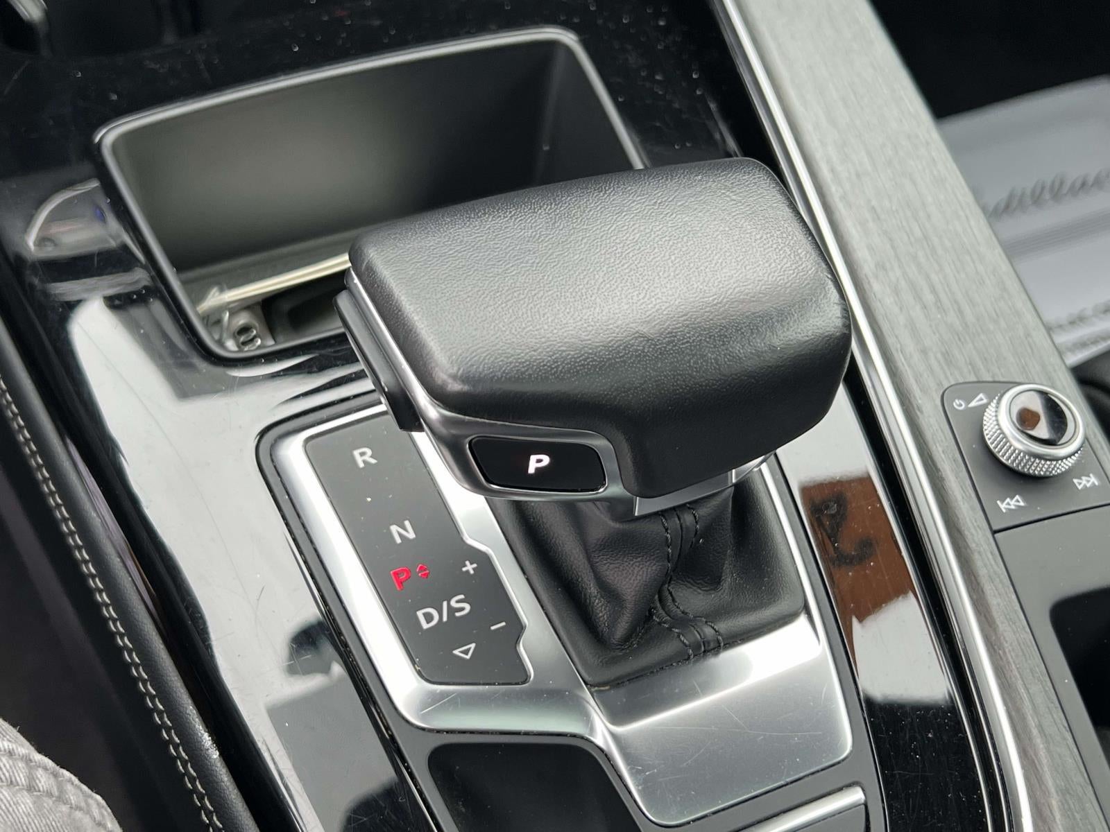 2023 Audi A4 Premium Plus 45 TFSI S line quattro S tronic