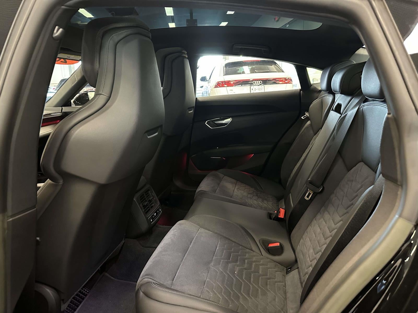 2022 Audi e-tron GT Prestige quattro