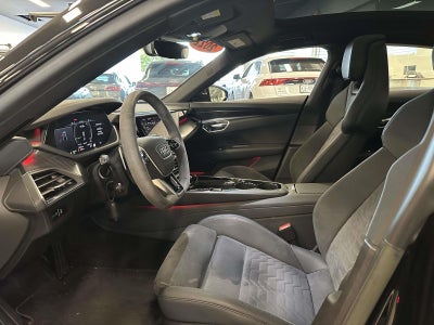 2022 Audi e-tron GT Prestige quattro