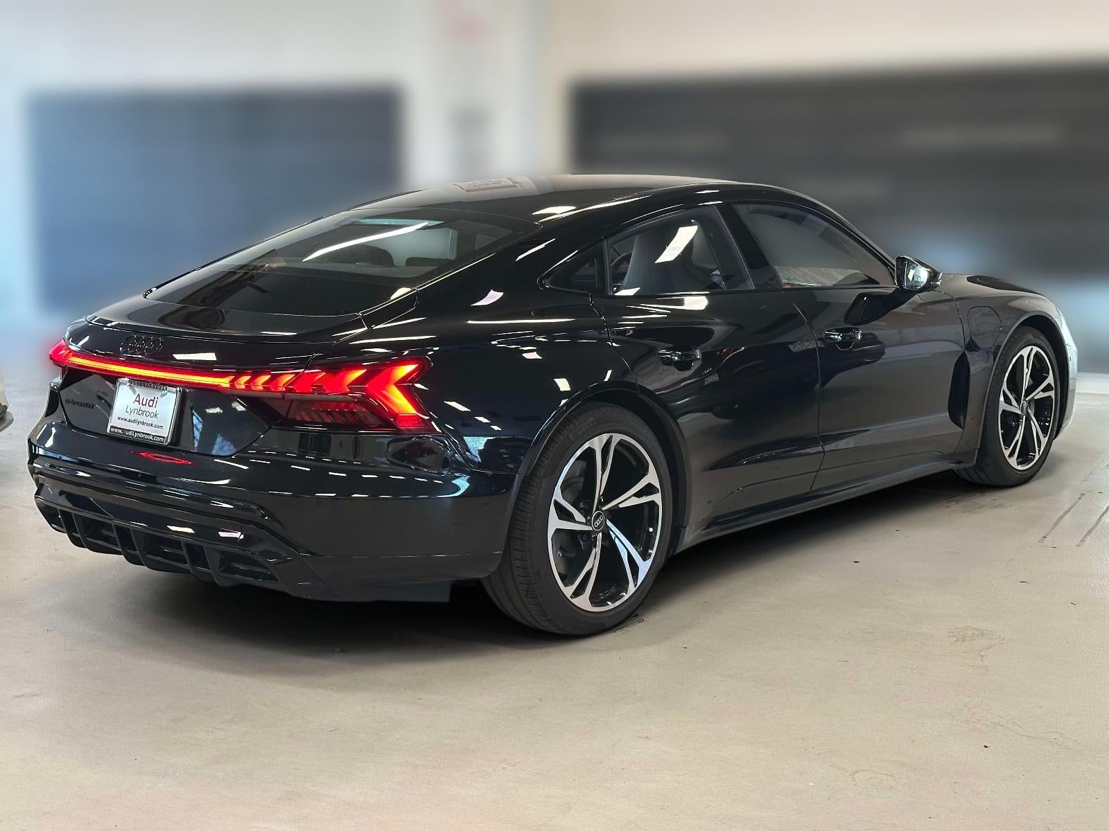 2022 Audi e-tron GT Prestige quattro