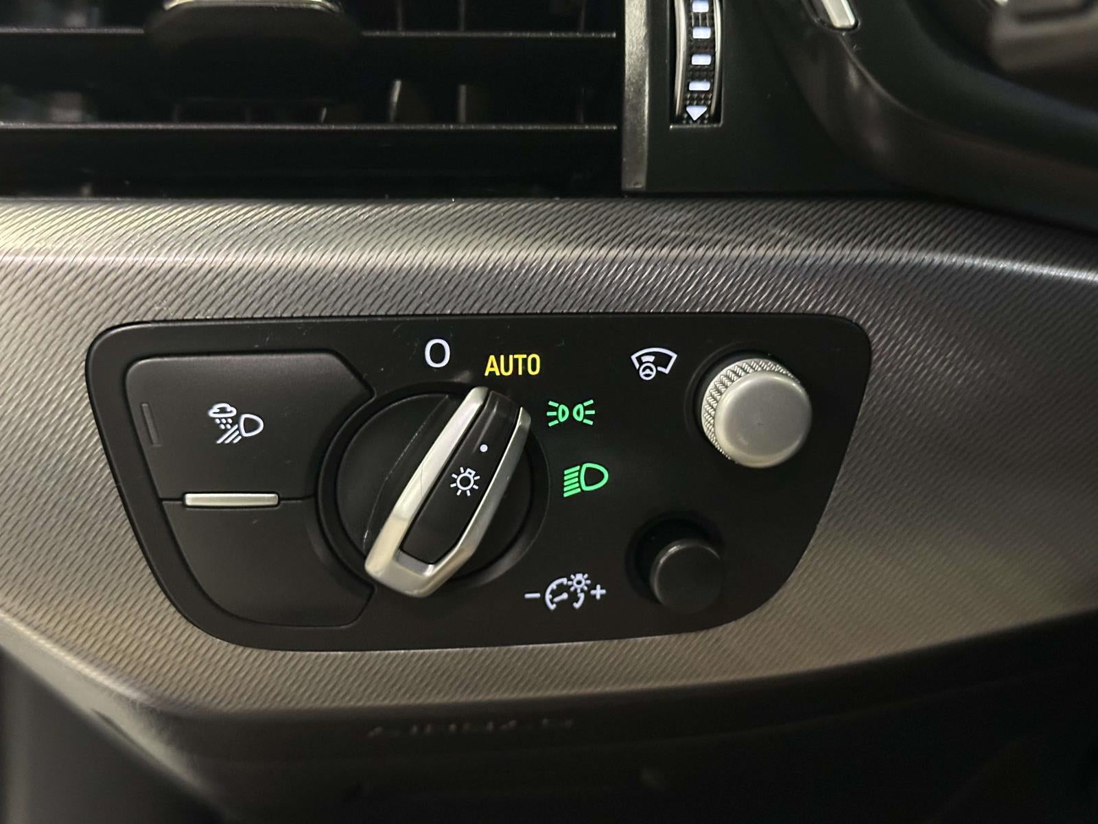 2023 Audi A4 Prestige 45 TFSI S line quattro S tronic