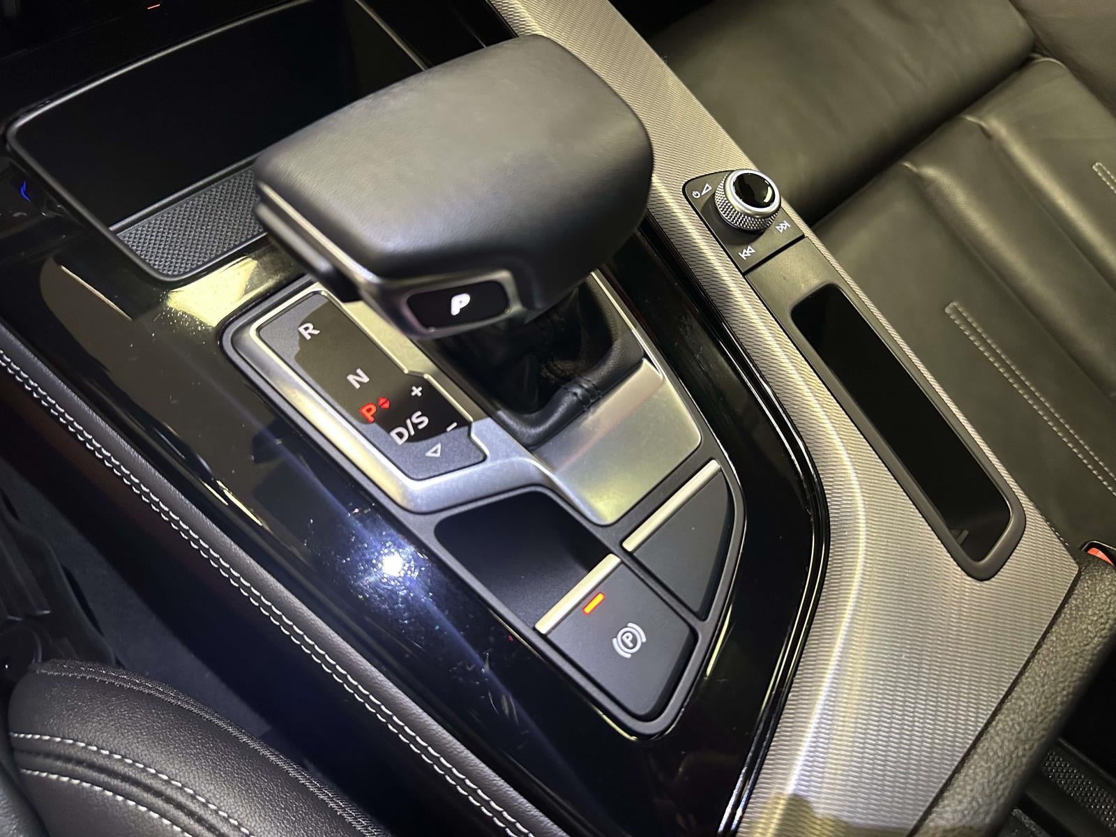 2023 Audi A4 Prestige 45 TFSI S line quattro S tronic