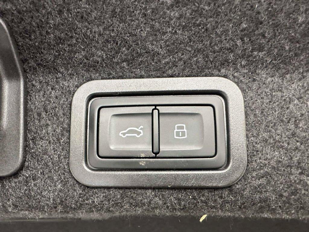2025 Audi A6 Premium 55 TFSI quattro S tronic