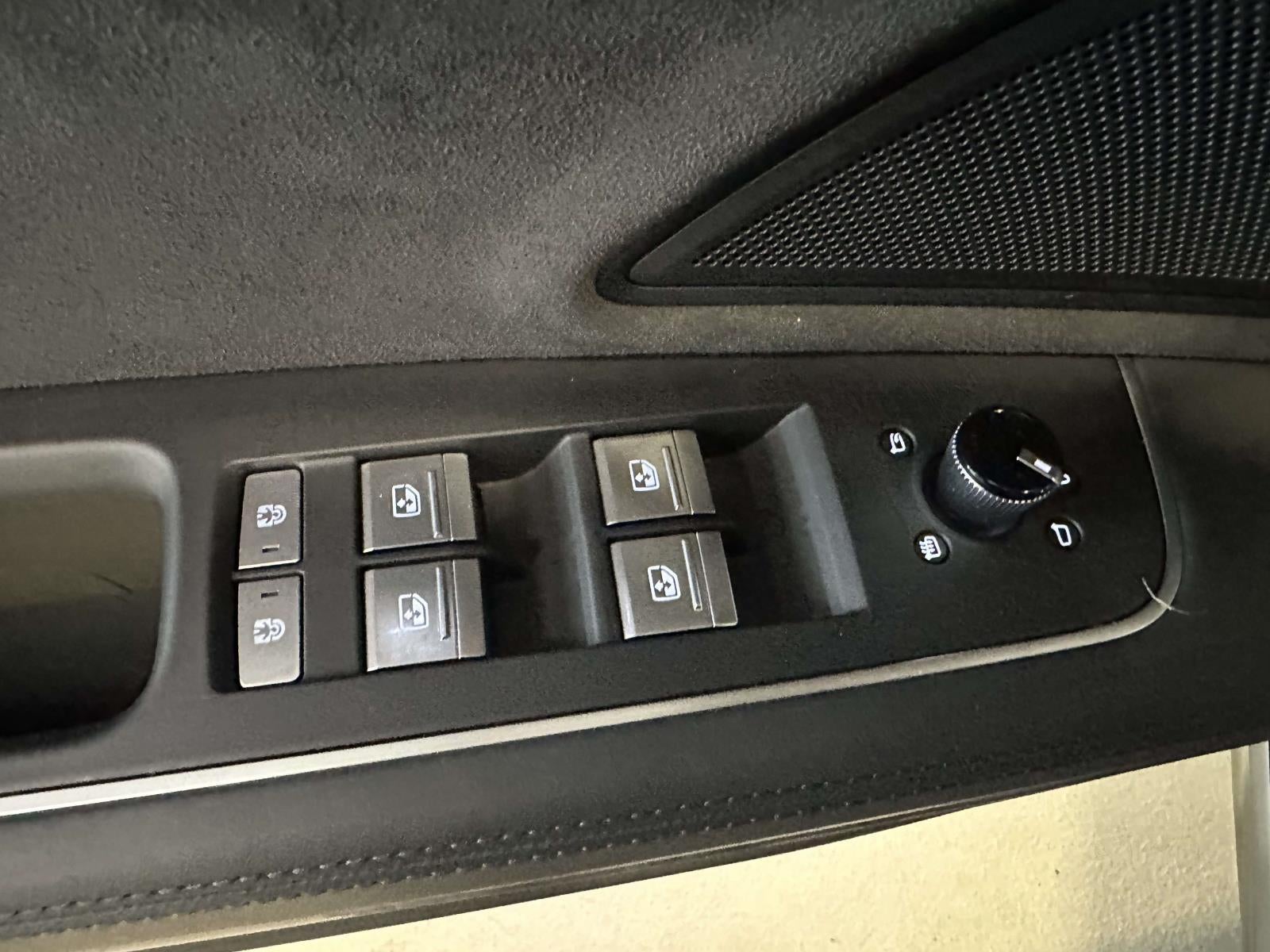 2025 Audi A8 L 55 TFSI quattro Tiptronic