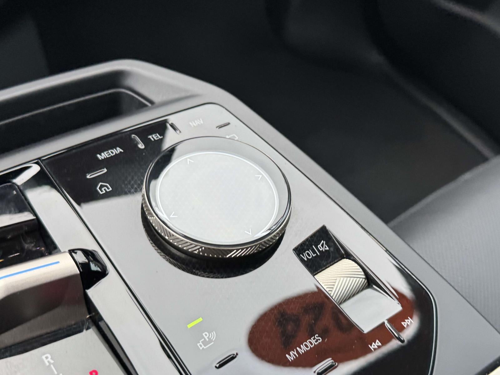 2024 BMW iX xDrive50