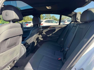 2023 BMW 530 i xDrive